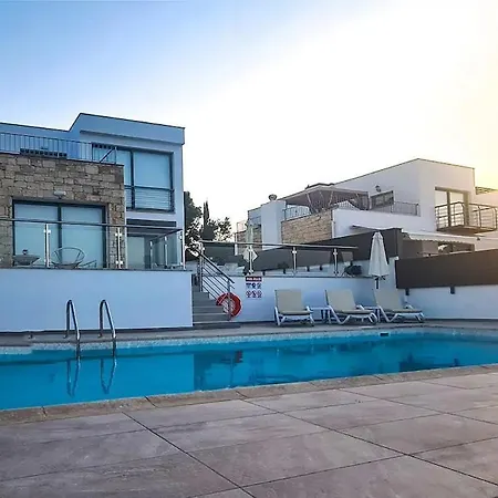 Prengos 15 ヴィラ