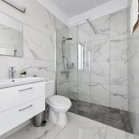 Prengos 15 ヴィラ *